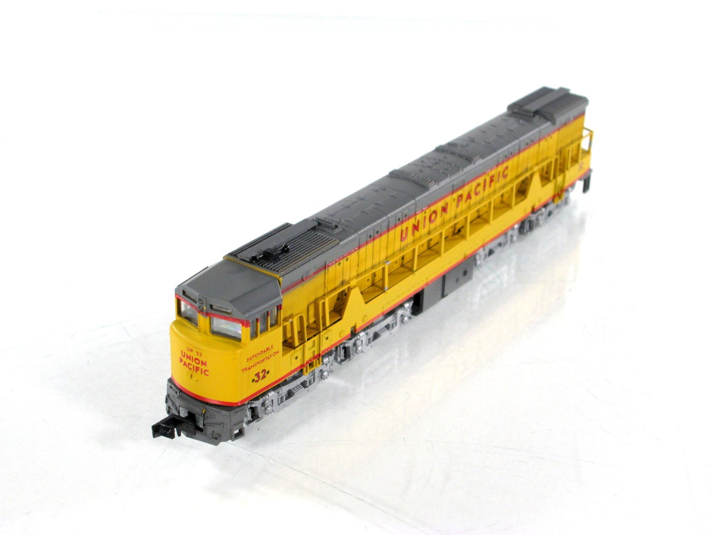 N Scale ***UNION PACIFIC U50*** EMD Diesel Locomotive, UP #32 --- Con-Cor 003301