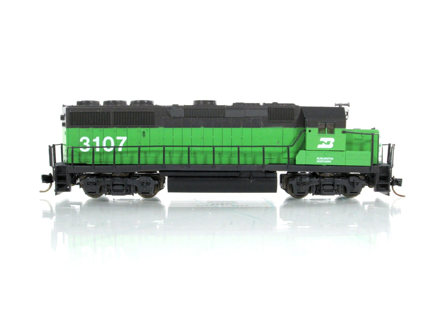 N Scale ***BURLINGTON NORTHERN** GP50 Locomotive #3107 - Kato 176-032, MTL Cplrs
