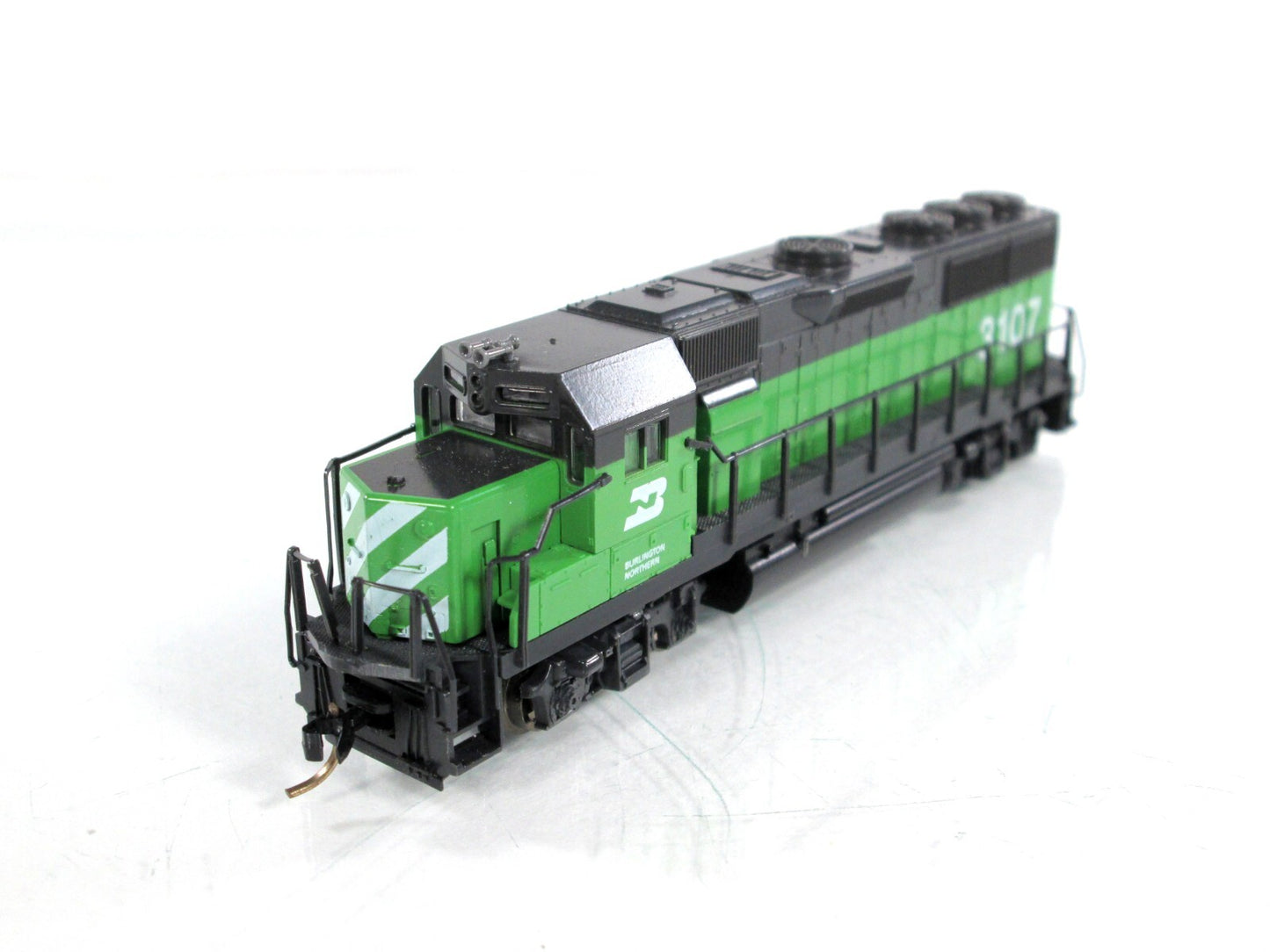 N Scale ***BURLINGTON NORTHERN** GP50 Locomotive #3107 - Kato 176-032, MTL Cplrs