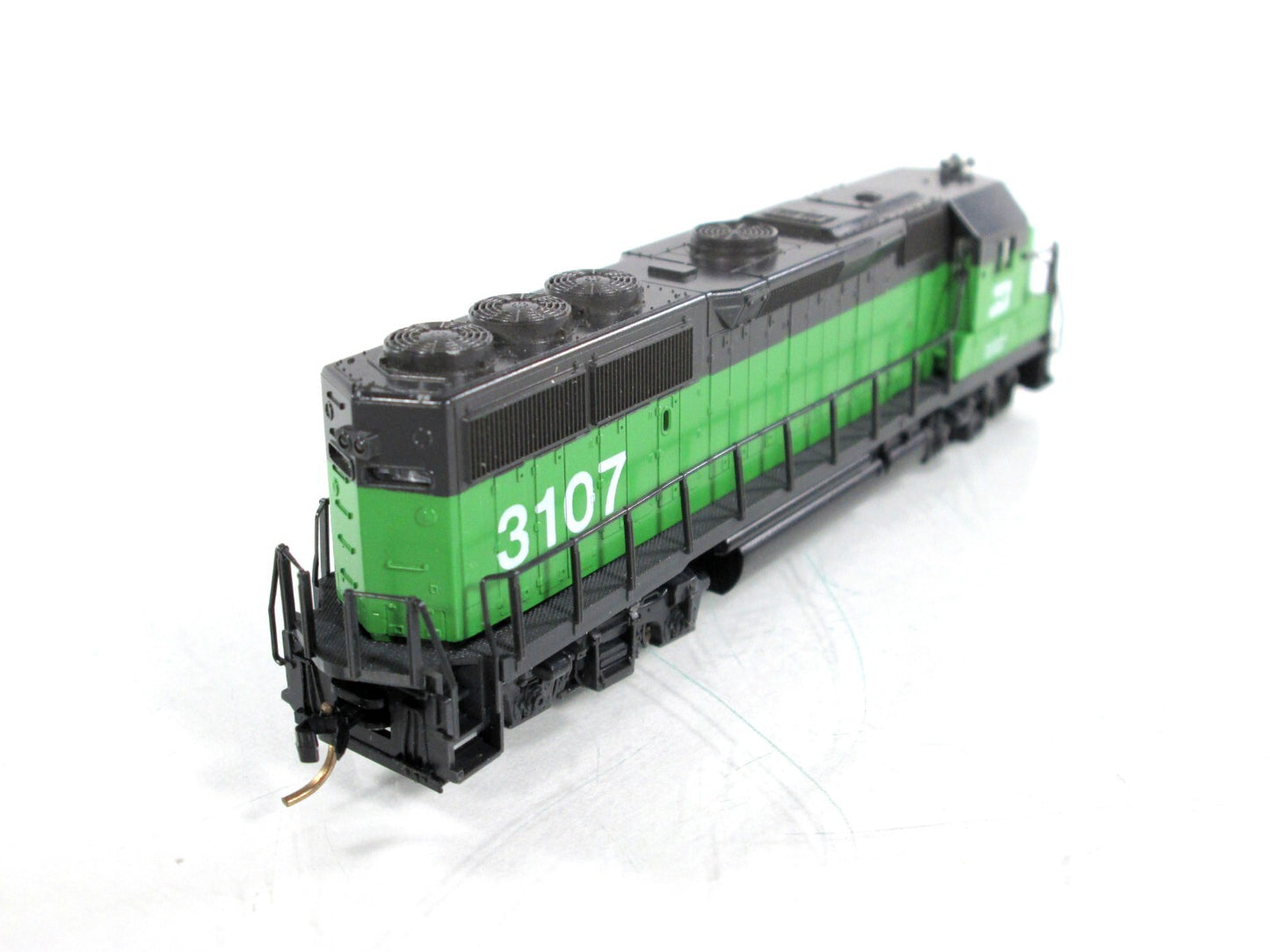 N Scale ***BURLINGTON NORTHERN** GP50 Locomotive #3107 - Kato 176-032, MTL Cplrs