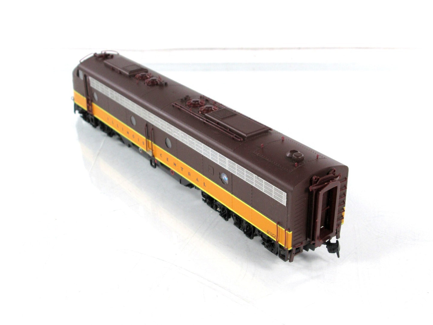 HO Scale ***ILLINOIS CENTRAL** E8/9 Locomotive #4022 - Proto 2000 Life-Like 8713