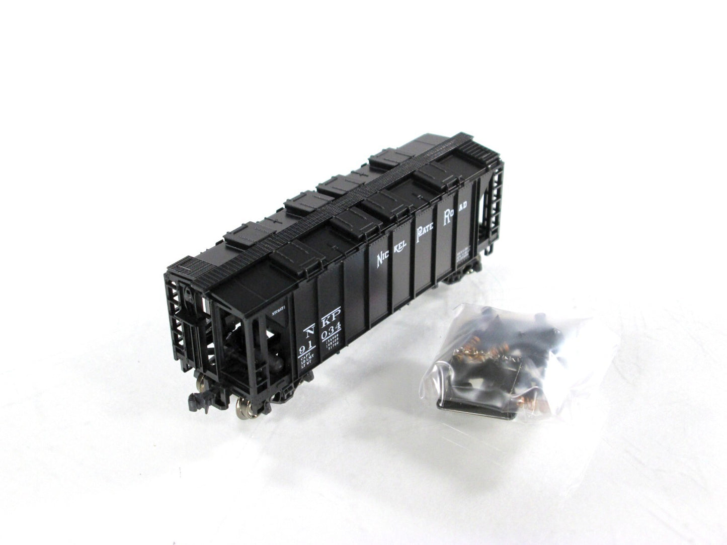 N Scale ***NICKEL PLATE ROAD*** ACF Covered Hopper 4-Pack --- Kato 186-0205,0206