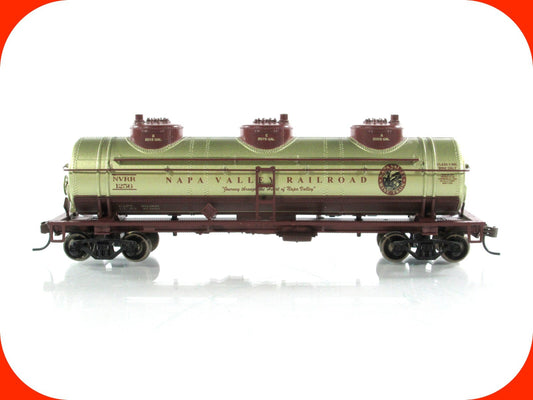 HO Scale ***NAPA VALLEY*** Wine Train 3-Dome Tank Car, NVRR 1256 -- Athearn 8508