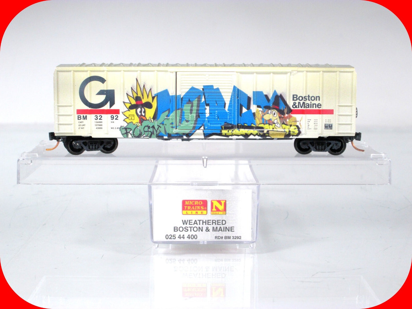 N Scale **BOSTON & MAINE, GUILFORD** Weathered Car #3292 - Micro Trains 02544400