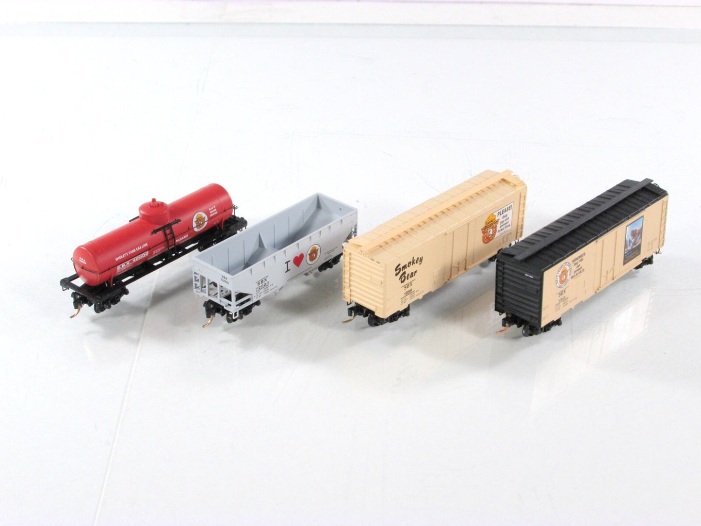N Scale **SMOKEY BEAR** MoW Forest Fire Prevention 4-Car Set - SBX -Micro Trains