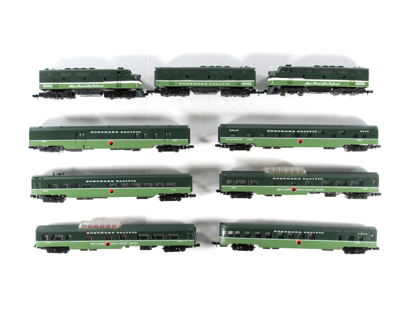 N Scale ***NP -- NORTH COAST LIMITED*** Diesel & Passenger Set - Con-Cor Limited