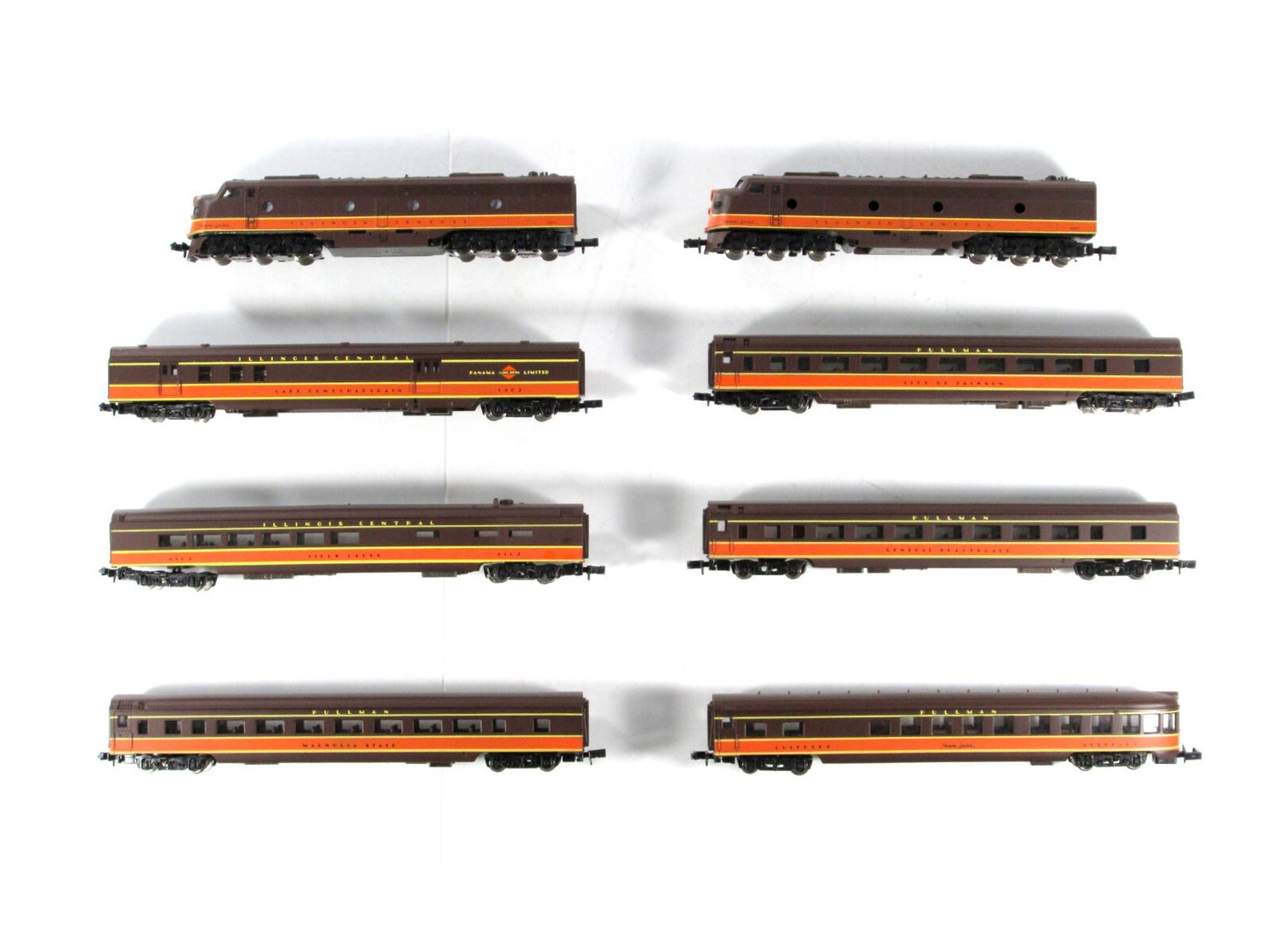 N Scale *ILLINOIS CENTRAL - PANAMA LIMITED* Diesel & Passenger Set -Con-Cor 8403