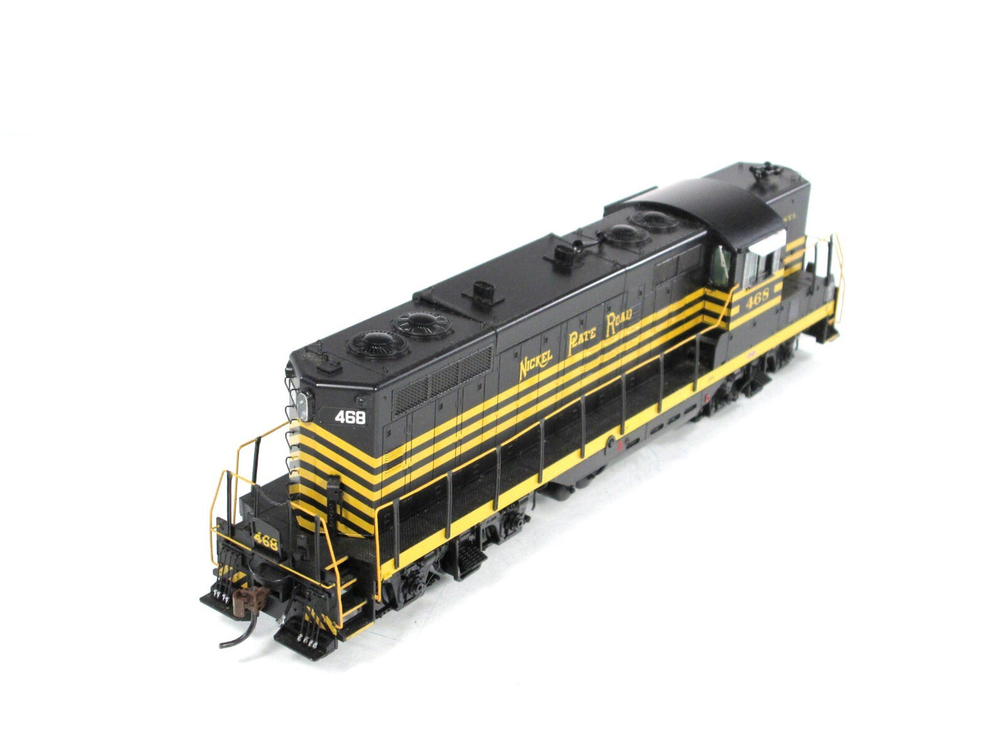 HO Scale ***NICKEL PLATE ROAD*** GP9 Locomotive #468 - Athearn G62440, DCC Ready