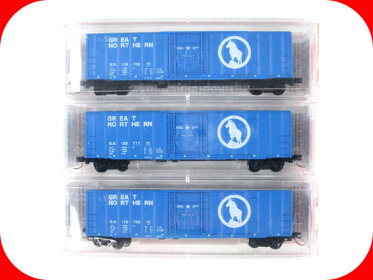 N Scale ***GREAT NORTHERN*** BLUE 50' Box Car 3-Pack Set ---- Micro Trains 27072