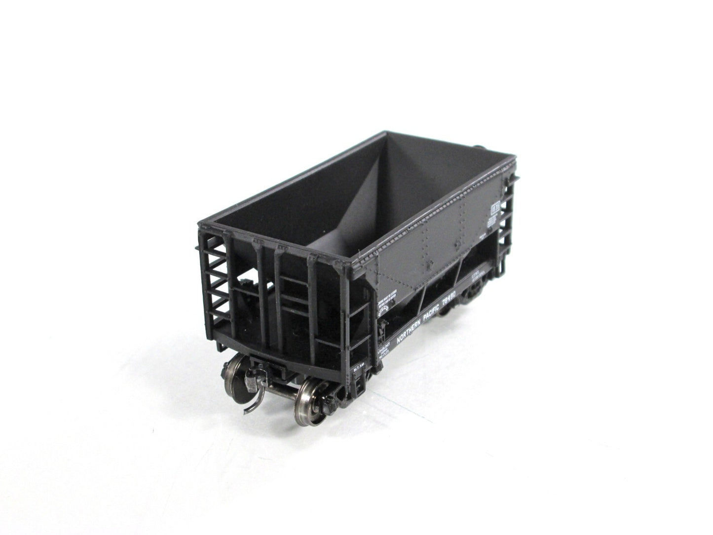 HO Scale ***NORTHERN PACIFIC*** Mining Ore Car 12-Pack Set --- Walthers 932-4455
