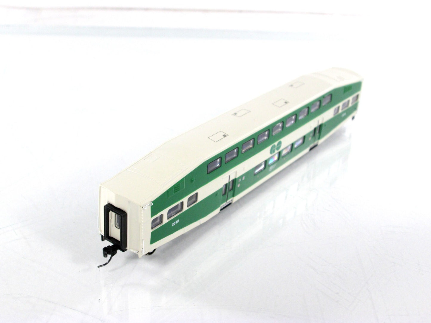 N Scale **GO TRANSIT** BOMBARDIER Bi-Level Passenger Coach #2019 - Athearn 24425
