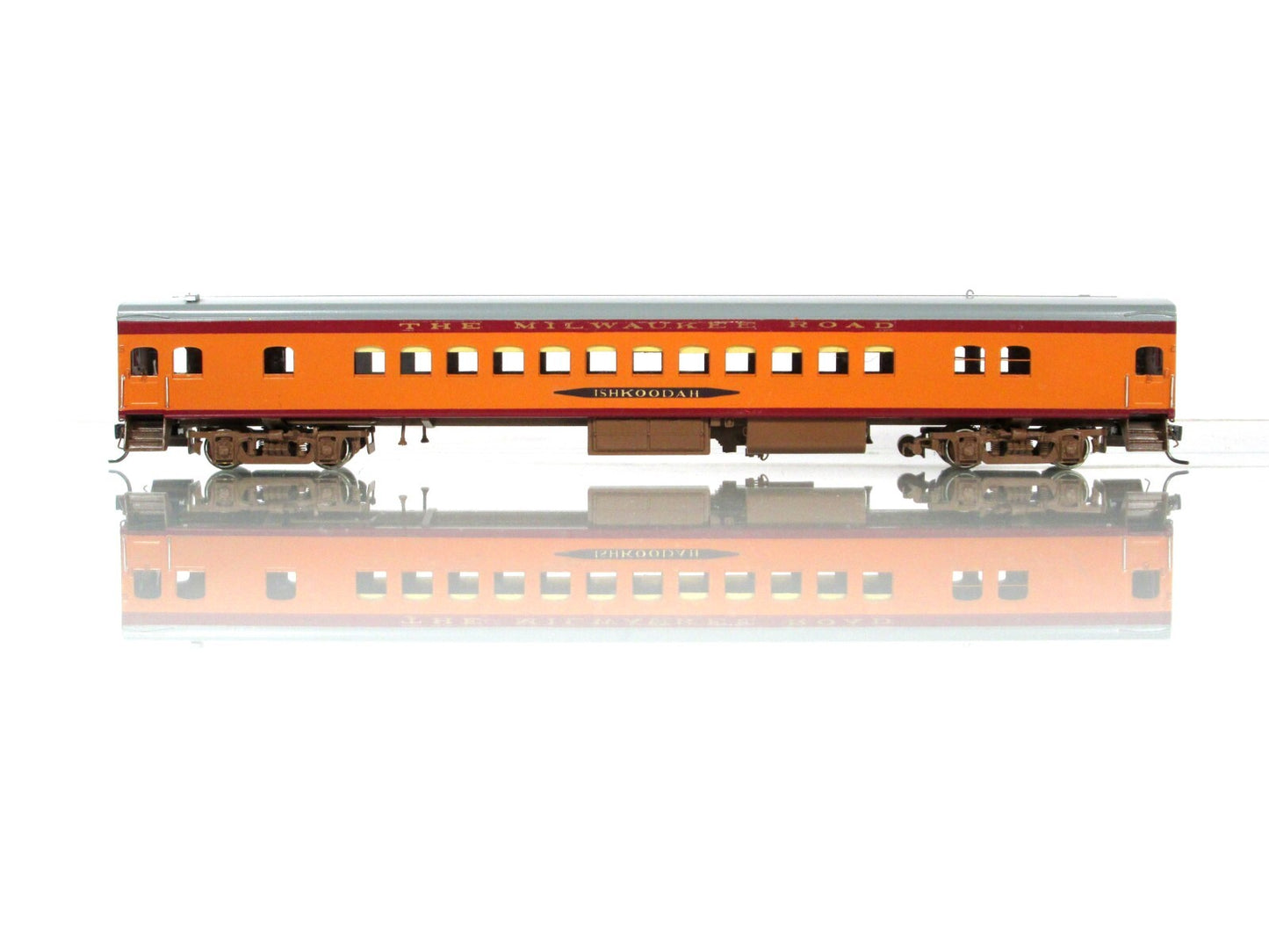 HO Scale BRASS **MILWAUKEE RD** HIAWATHA Parlor Car -- Overland 3111, Knuckle Cp