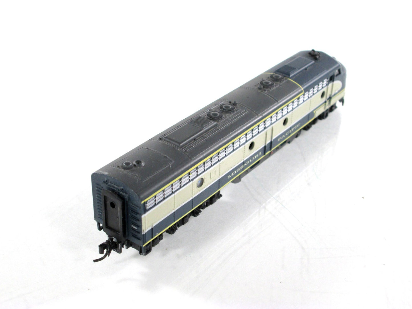 N Scale ***MISSOURI PACIFIC*** E8 & 7-Passenger Set - Con-Cor, Life Like w/ DCC