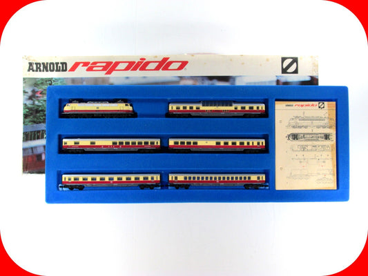 N Scale **TEE-Zuggarnitur** Electric Locomotive Passenger Set - Arnold 051 *READ