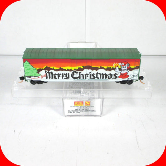 N Scale ***BN*** MERRY CHRISTMAS Graffiti 50' Box Car --- Micro Trains 03844200