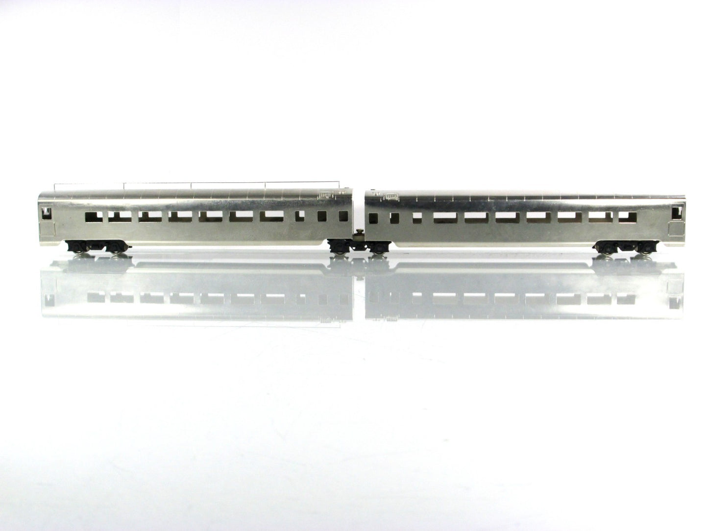 HO Scale Brass ***SOUTHERN PACIFIC*** Smooth Sided 134' Articulated Coach - SOHO