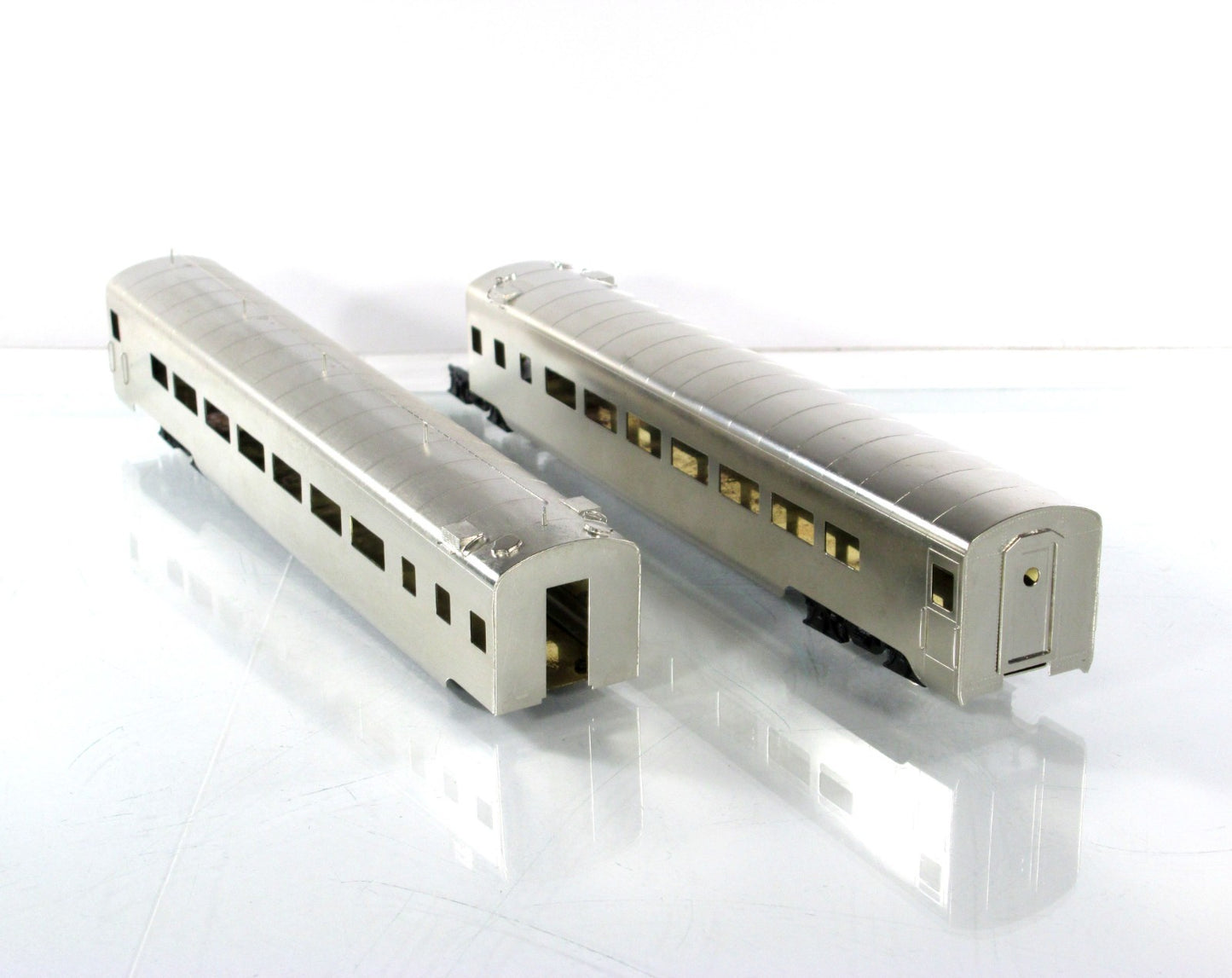 HO Scale Brass ***SOUTHERN PACIFIC*** Smooth Sided 134' Articulated Coach - SOHO