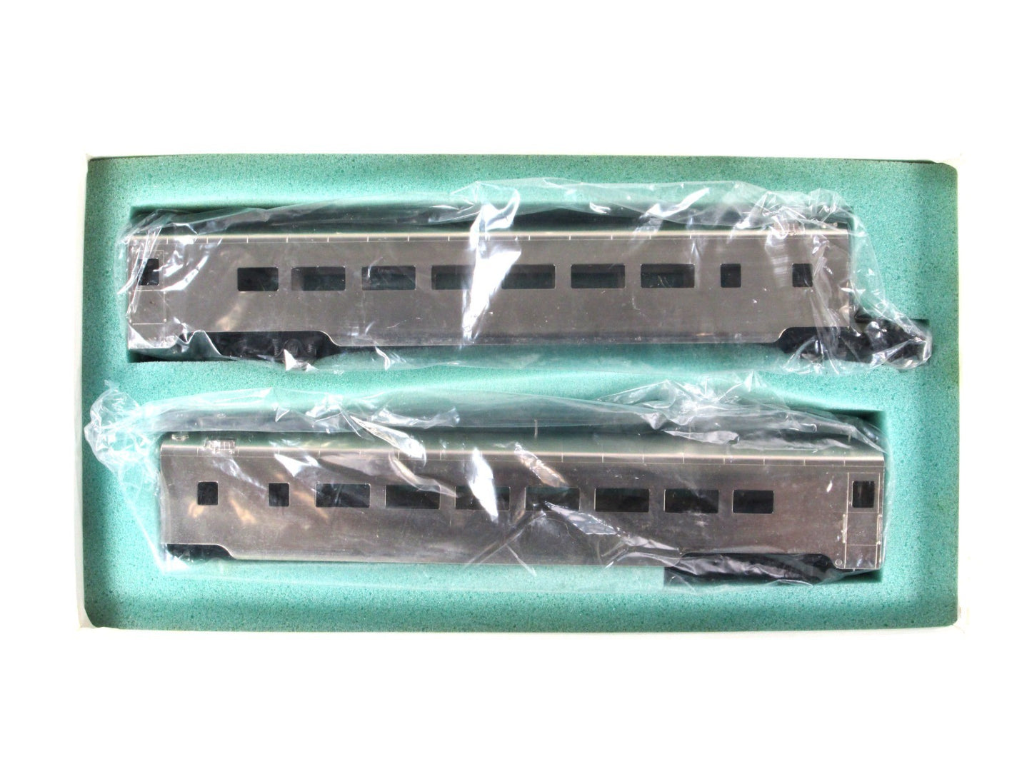 HO Scale Brass ***SOUTHERN PACIFIC*** Smooth Sided 134' Articulated Coach - SOHO