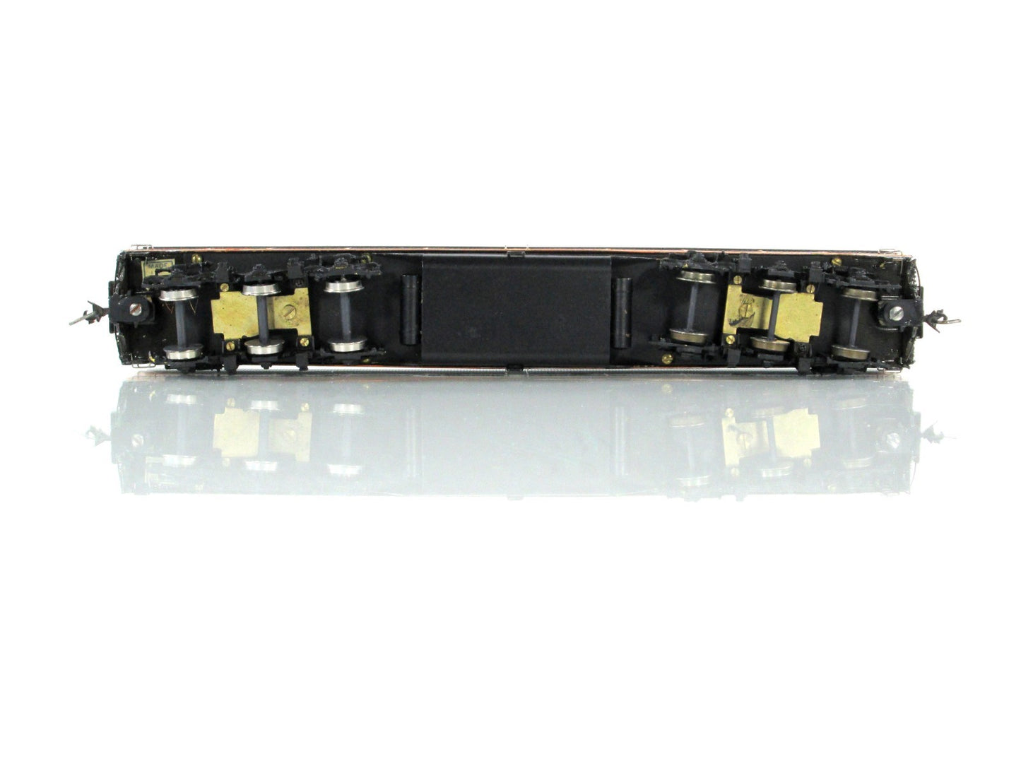 HO Scale Brass ***GN - EMPIRE BUILDER*** E8 B-Unit Dummy - Balboa, Knuckle Cplrs