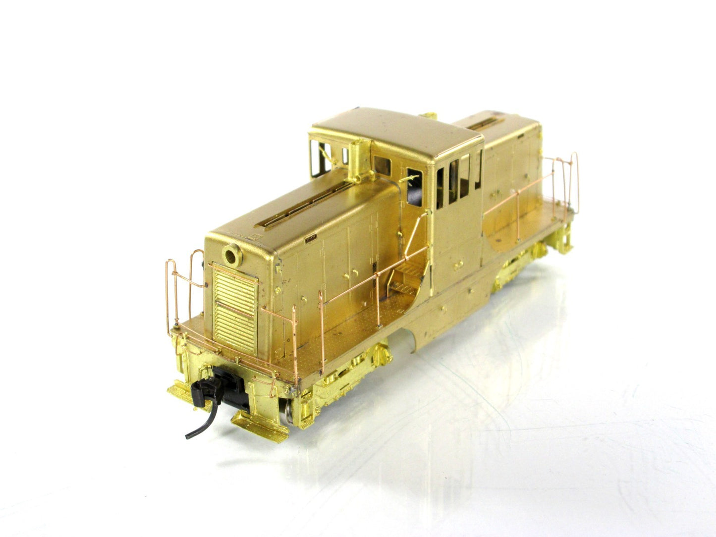 HO Scale BRASS ***GE 44-TON DIESEL Phase IV SWITCHER*** ------ W & R Enterprises