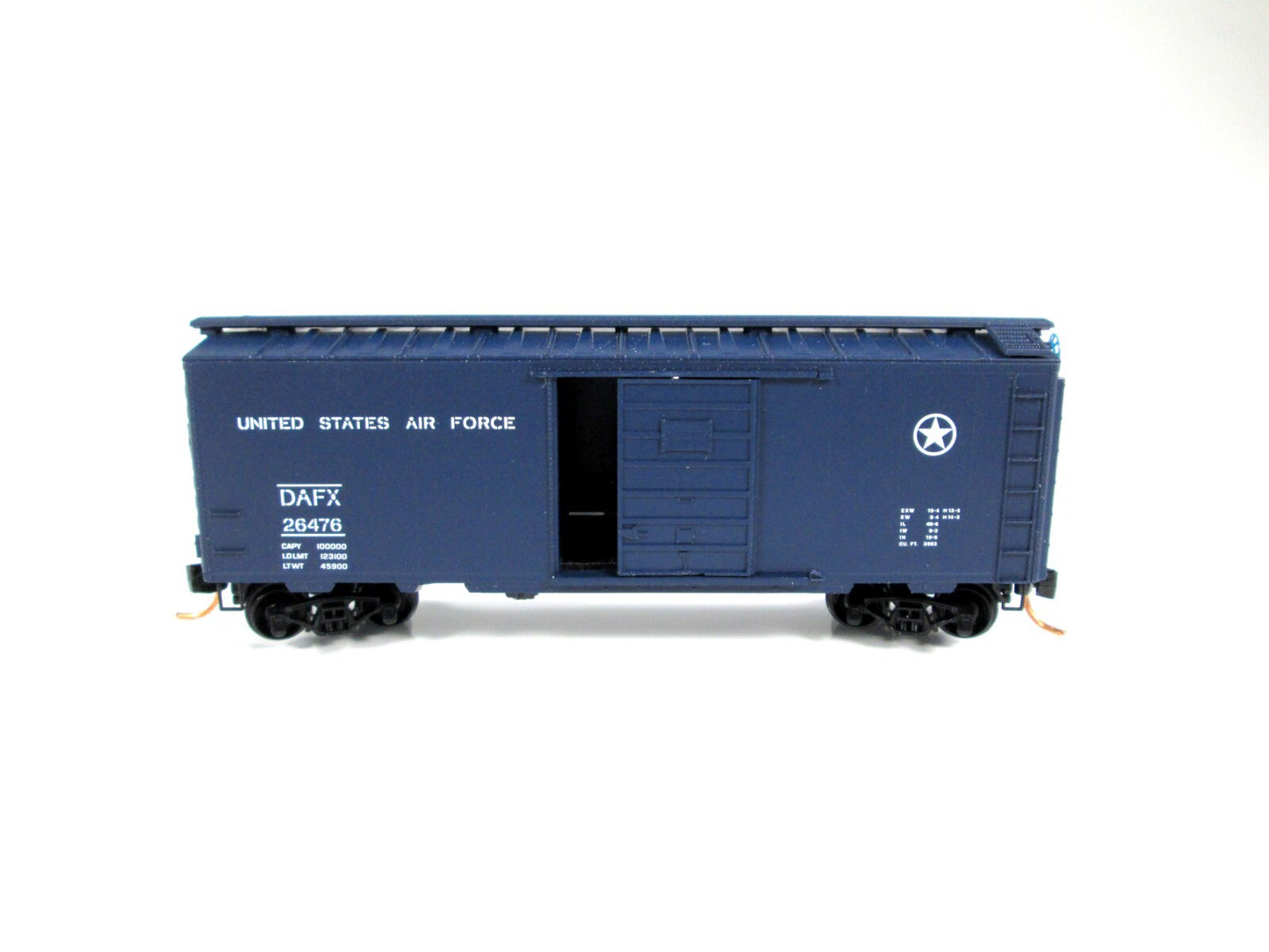 N Scale ***US AIR FORCE*** 40' Box Car, USAF 26476 ------- Micro Trains 02000446