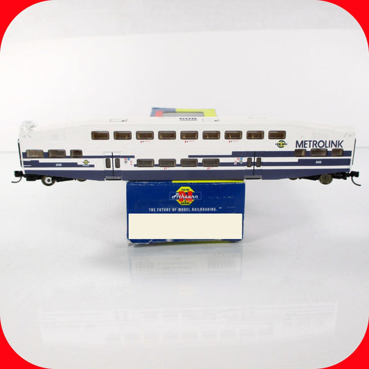 N Scale BOMBARDIER METROLINK Passenger Commuter Control Car 608 -- Athearn 10120
