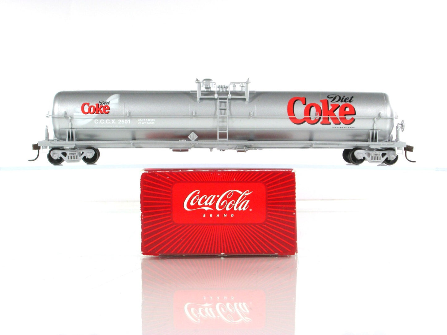 HO Scale ***DIET COKE*** 62' Single Dome Jumbo Tank Car, CCCX 2501 -Athearn 8340