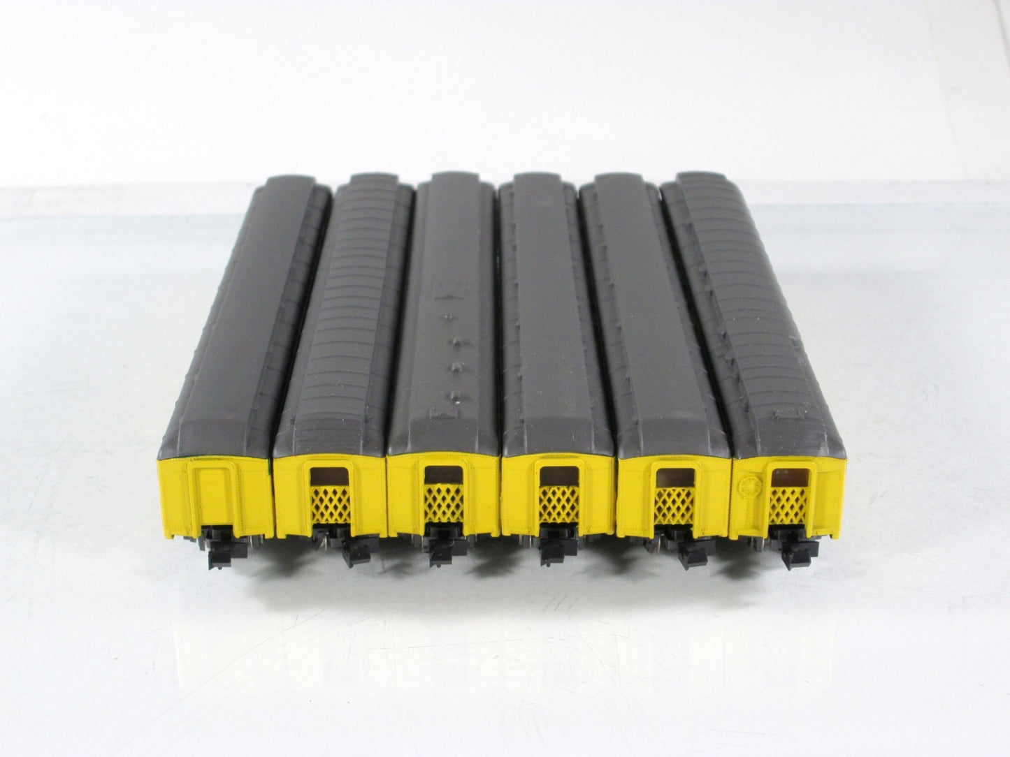 N Scale ***CHICAGO NORTH WESTERN** Heavyweight Passenger 6-Pack - Con-Cor 570014
