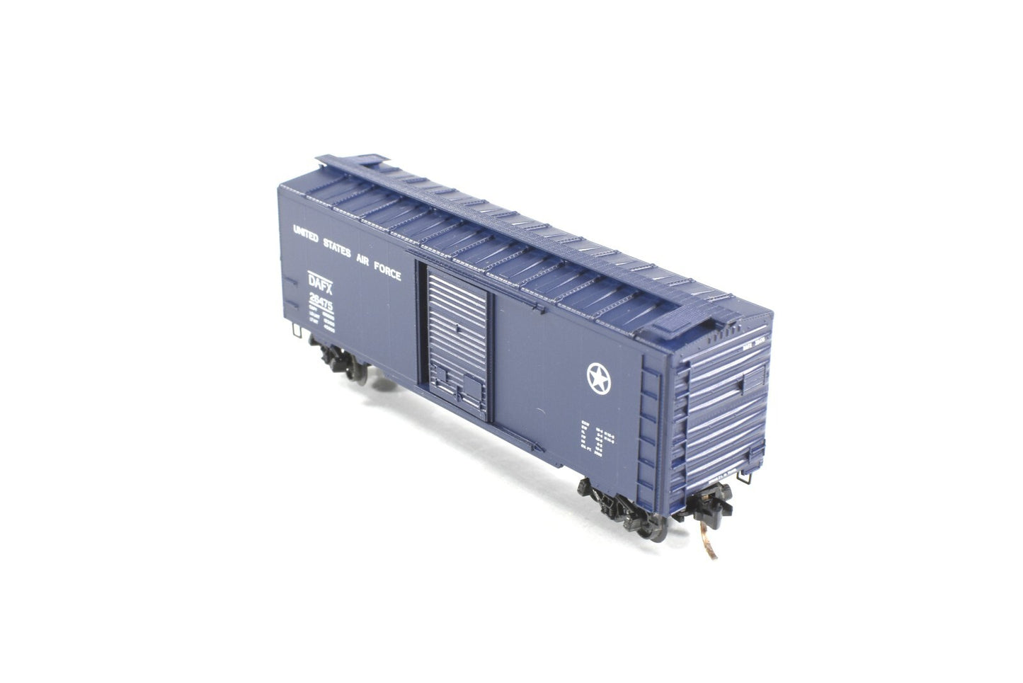 N Scale US AIR FORCE 40' Single Door Box Car -- USAF 26475 -- Micro Trains 20446