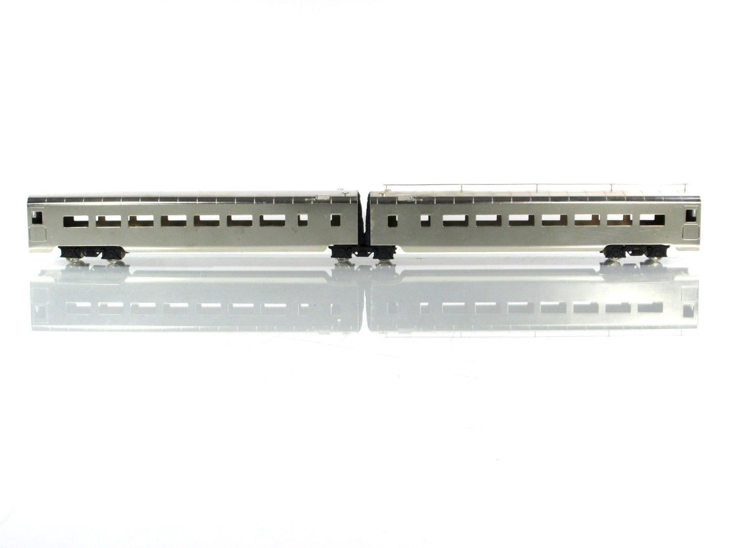 HO Scale Brass ***SOUTHERN PACIFIC*** Smooth Sided Articulated Coach ------ SOHO