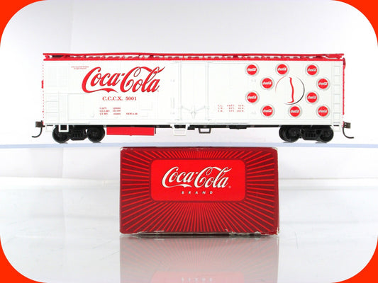 HO Scale ***COCA-COLA*** Bottling 40' Steel Reefer Car, CCCX 5001 - Athearn 8370