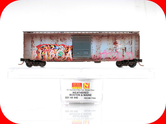 N Scale ***BOSTON & MAINE*** Graffiti Box Car - Micro Trains 03144440
