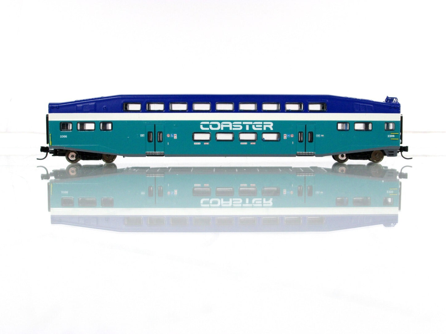 N Scale ***SAN DIEGO COASTER*** Bombardier Control Car #2306 -- Athearn 10122