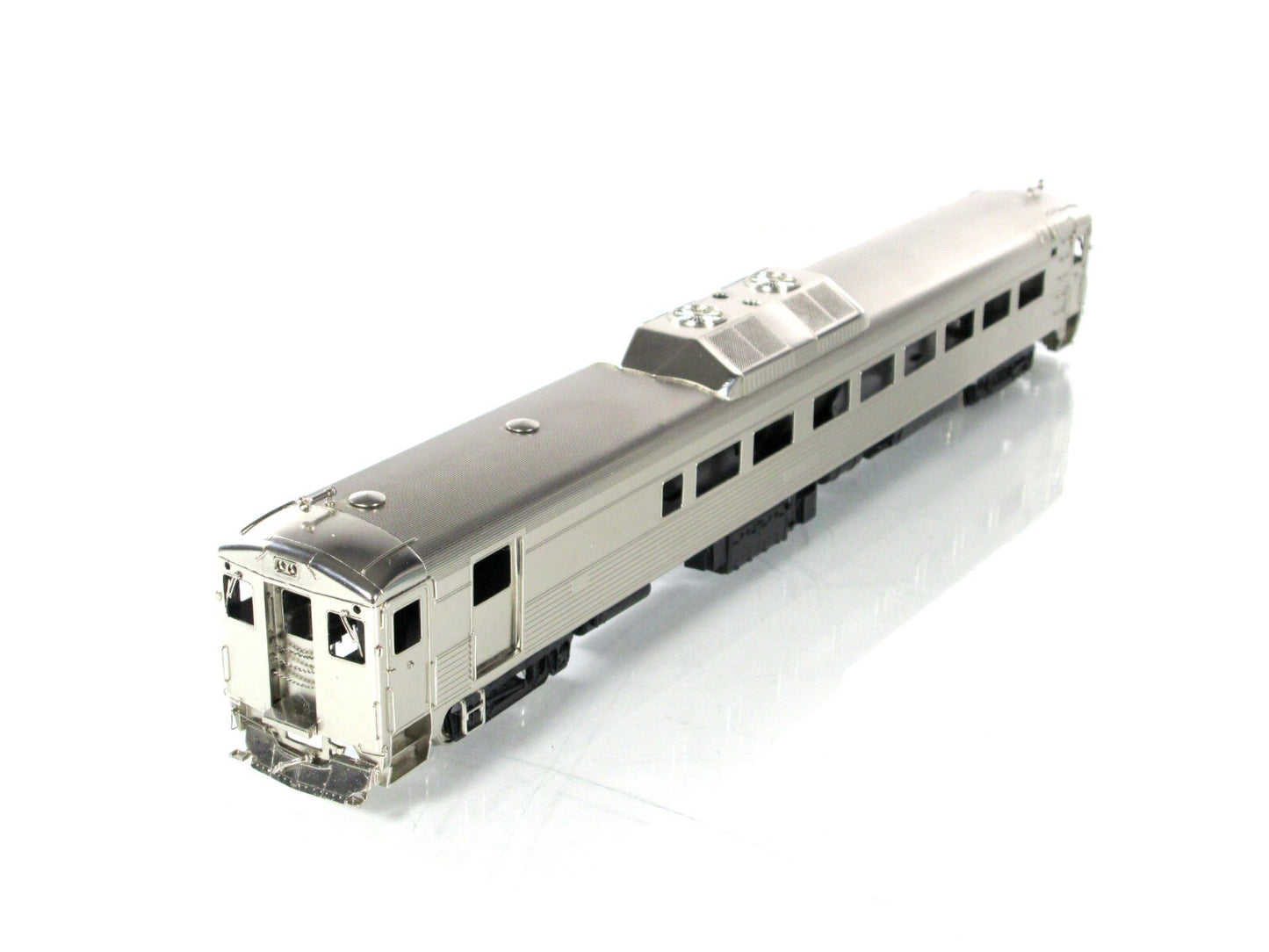 HO Scale BRASS ***RDC-2 ORIGINAL*** Passenger Coach - Hallmark, Samhongsa HS0037