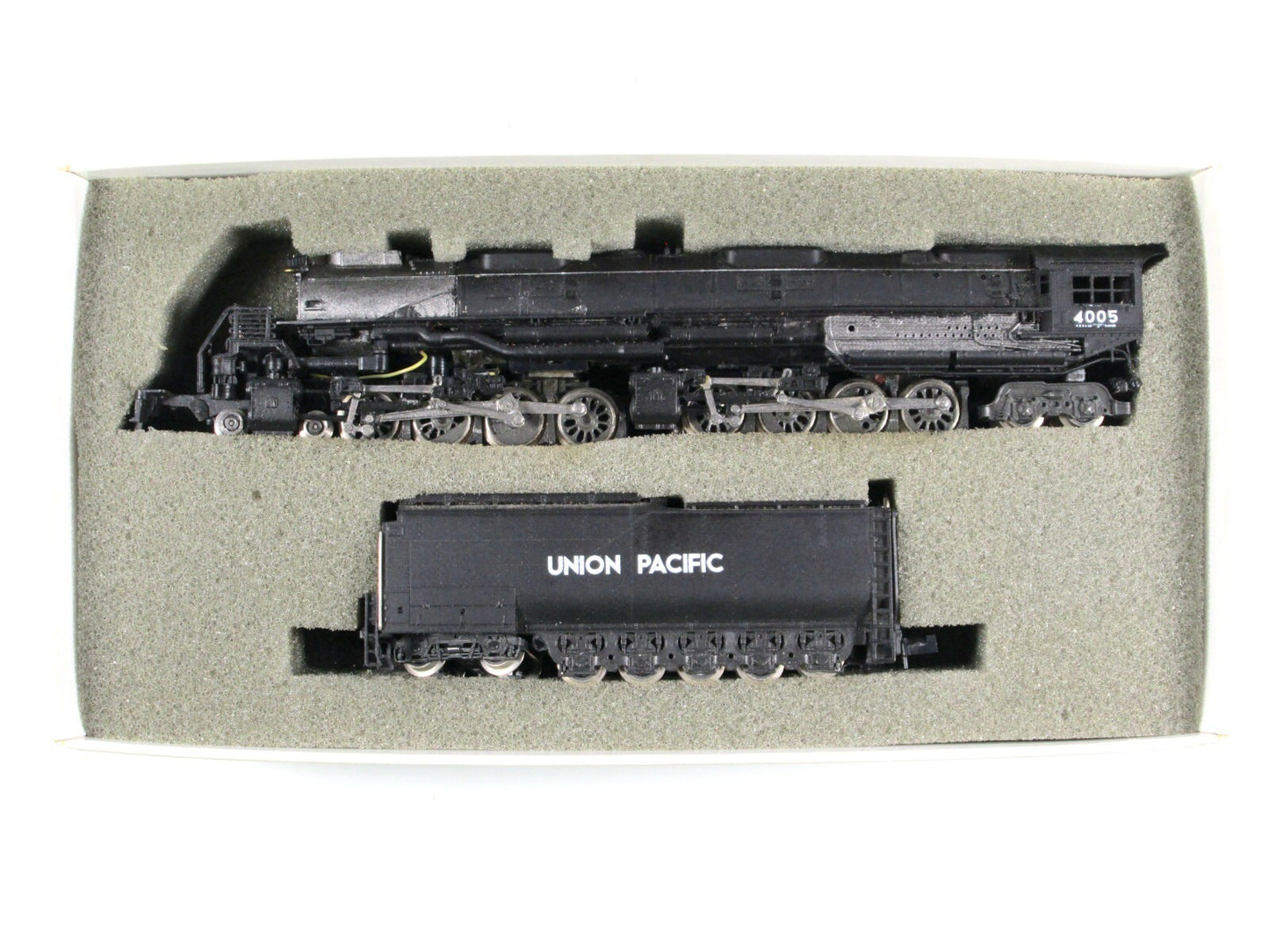 N Scale **UNION PACIFIC** 4-8-8-4 BIG BOY Steam Locomotive #4005 -Con-Cor 003606