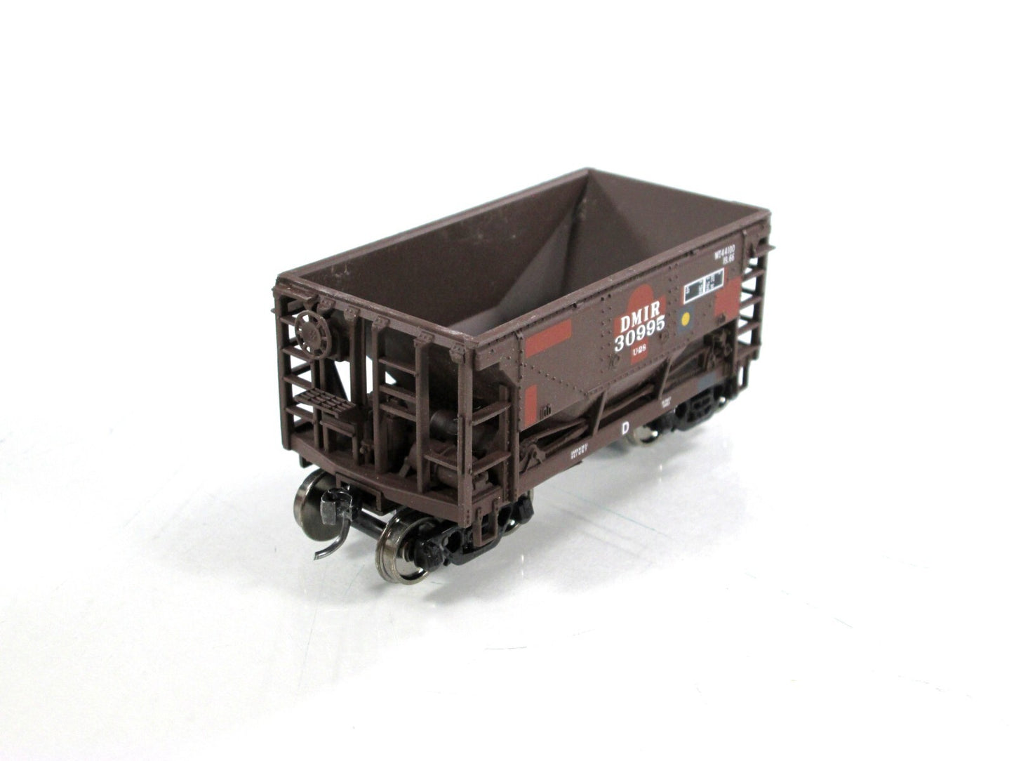 HO Scale ***DULUTH, MISSABE & IRON RANGE*** Ore Car 12-Pack -- Walthers 932-4472