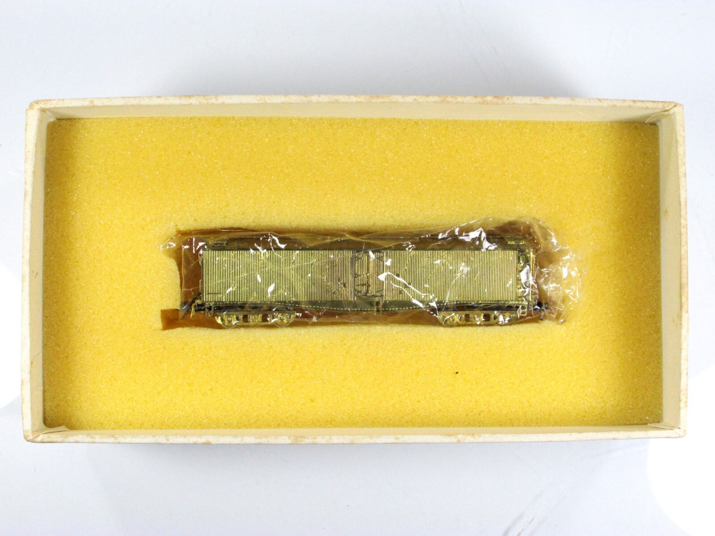 N Scale BRASS ***NEW YORK CENTRAL*** Express Reefer - NJ International, MTL Cplr