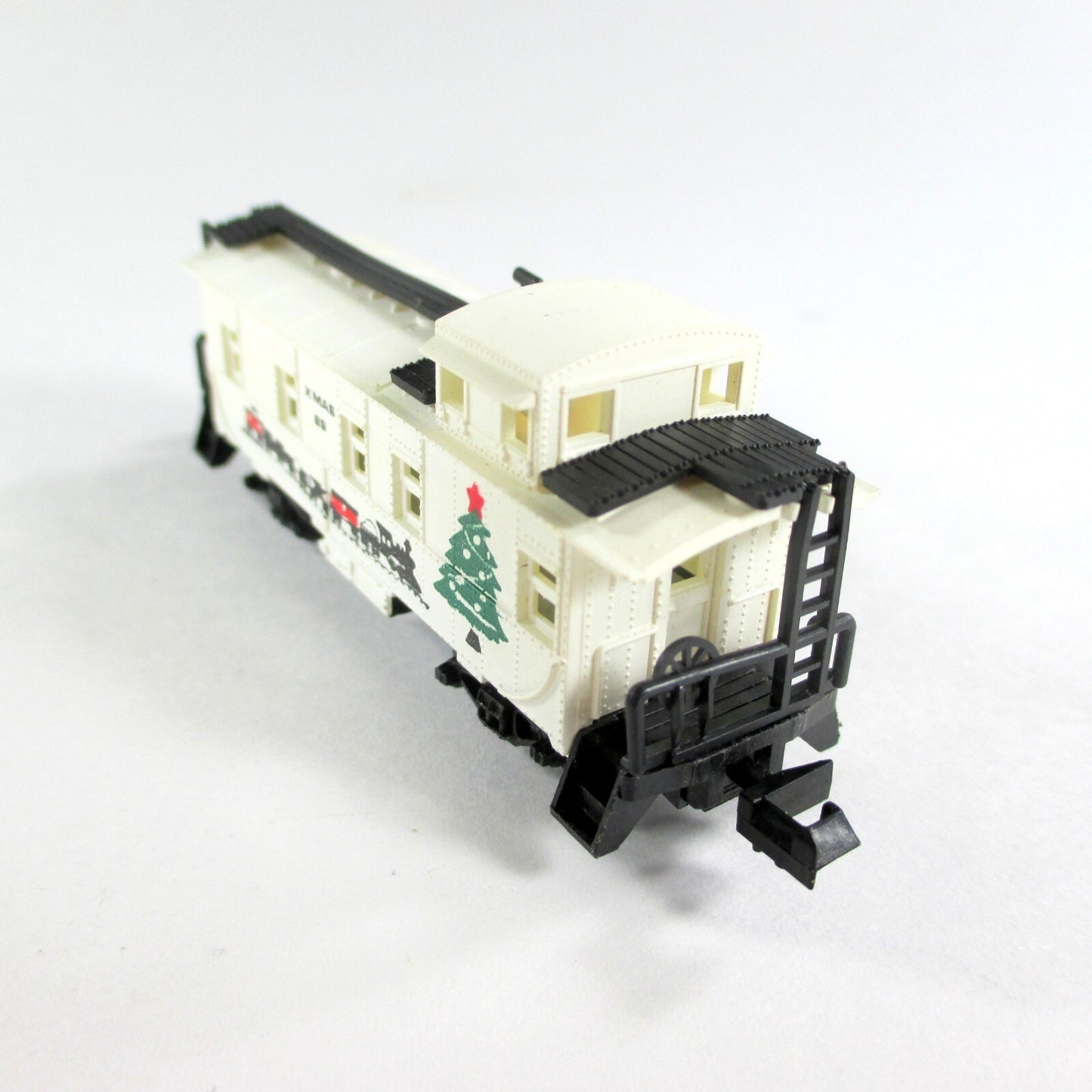 N Scale **SEASON'S GREETINGS** Christmas Caboose 1990, Bev-Bel, Life-Like 2169-2