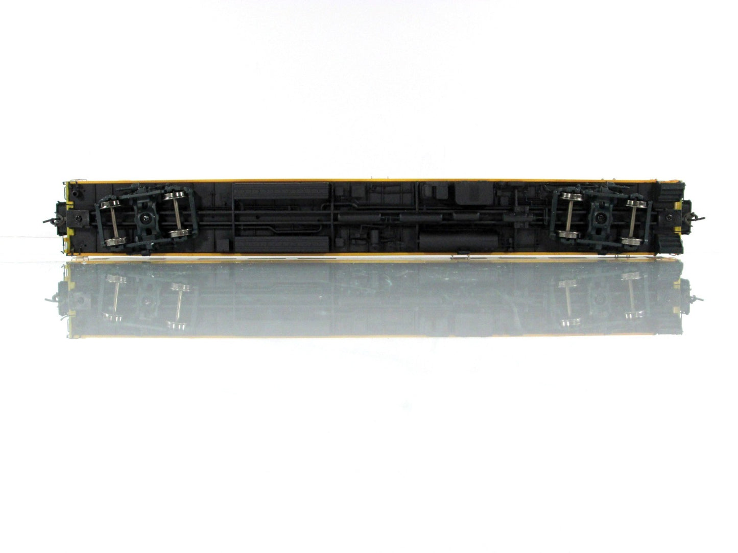 HO Scale ***CNW***  Cafe-Bar-Lounge #7313 ------ Rapido 103074 w/ Lighting *RARE