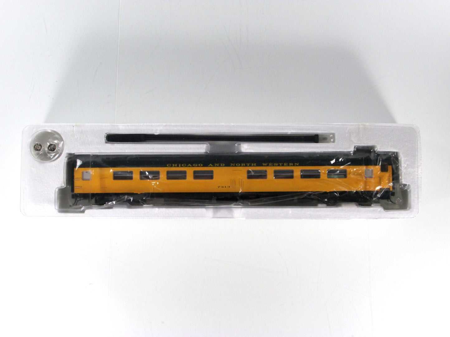 HO Scale ***CNW***  Cafe-Bar-Lounge #7313 ------ Rapido 103074 w/ Lighting *RARE