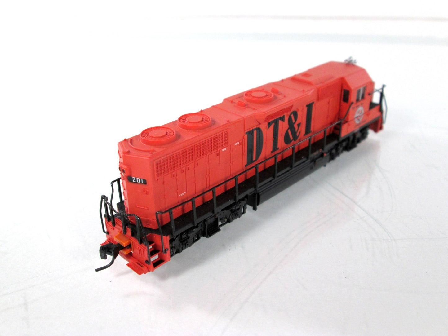 N Scale ***DETROIT TOLEDO & IRONTON*** GP-38 #201 - Atlas 48905, DCC Ready *RARE