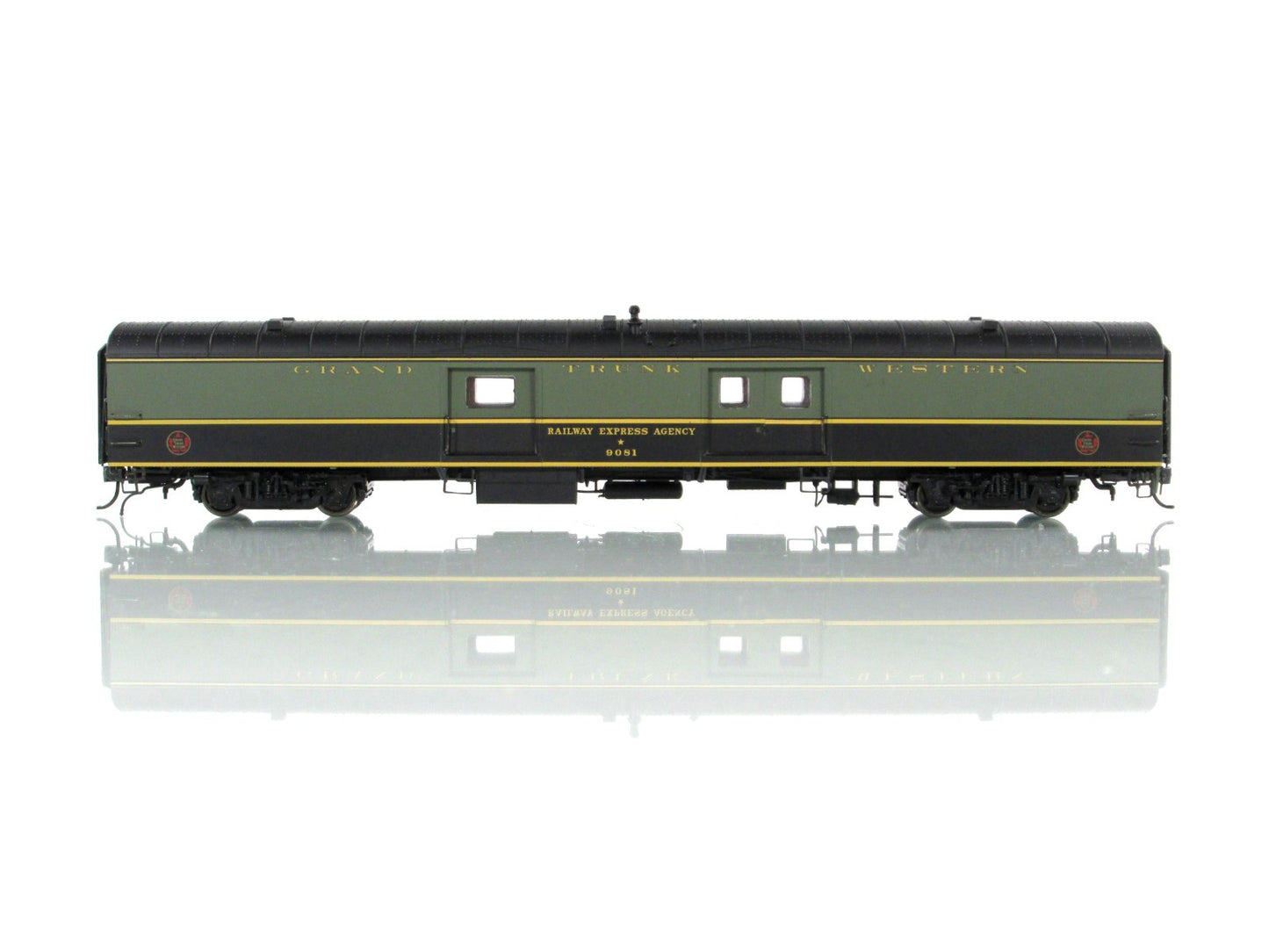 HO Scale **GRAND TRUNK WESTERN** Baggage #9081 - Rapido 106222 w/ Lighting *RARE