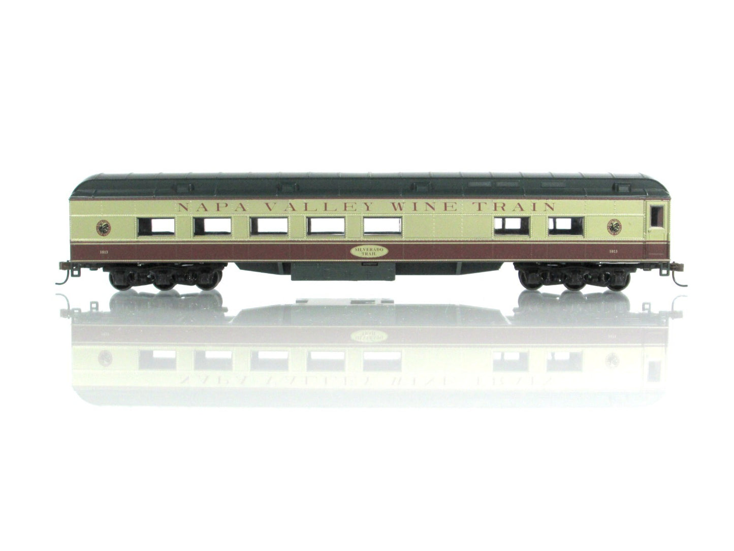 HO Scale **NAPA VALLEY** Diner "Silverado Trail" 1013 - Athearn 8501, Metal Whls