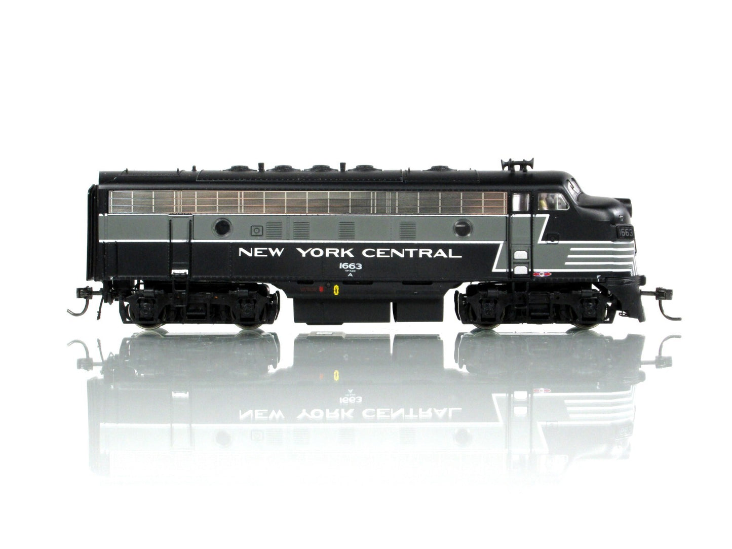HO Scale ***NEW YORK CENTRAL*** EMD F7A #1663 - Broadway 417, DCC w/ Sound