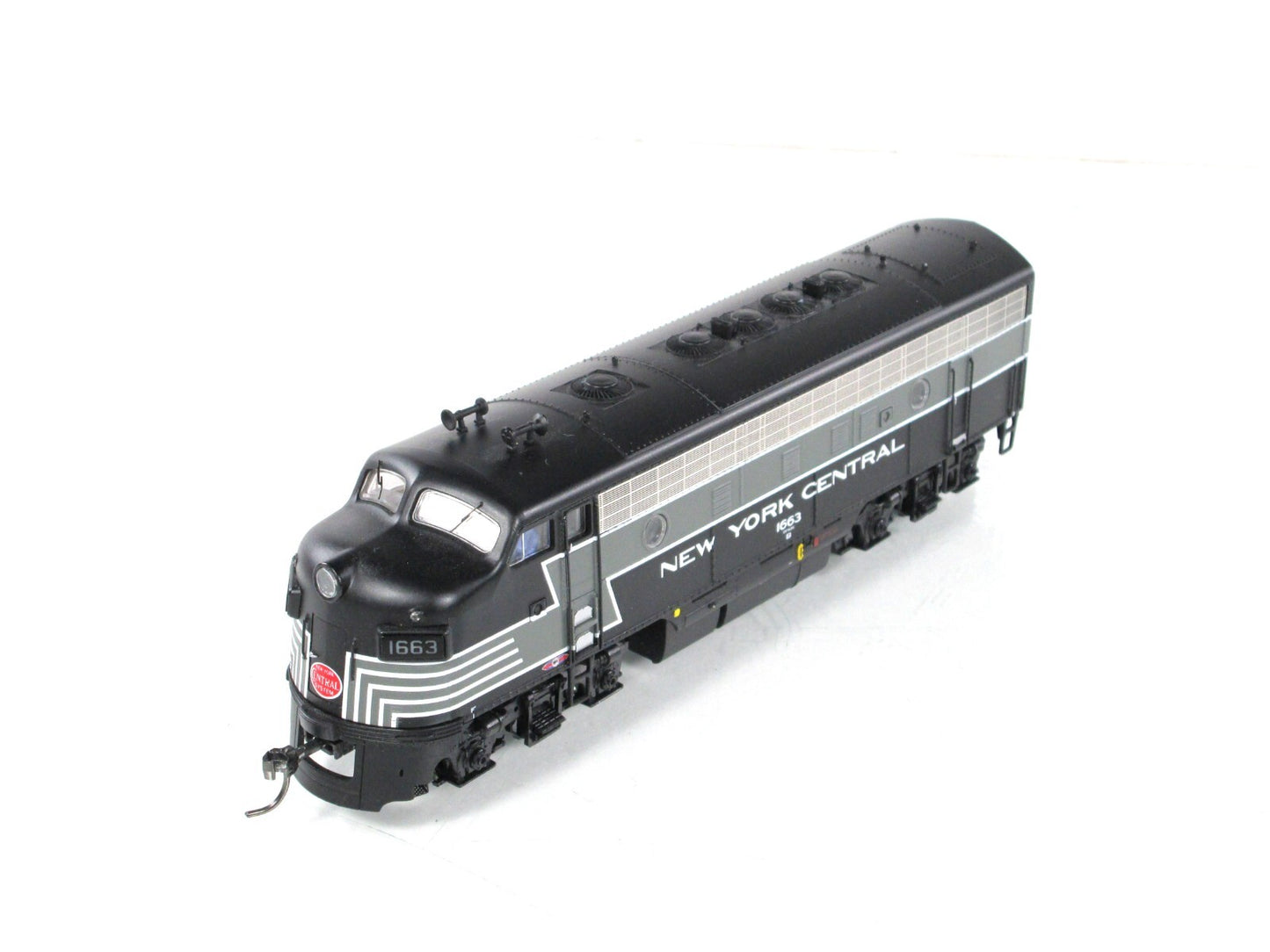 HO Scale ***NEW YORK CENTRAL*** EMD F7A #1663 - Broadway 417, DCC w/ Sound