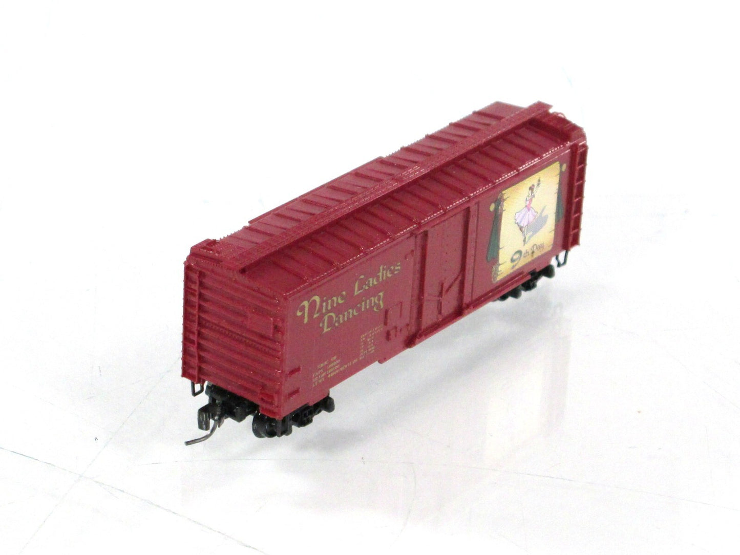 Z Scale **NINE LADIES DANCING** 12 Days Christmas Box Car -Micro Trains 50200390
