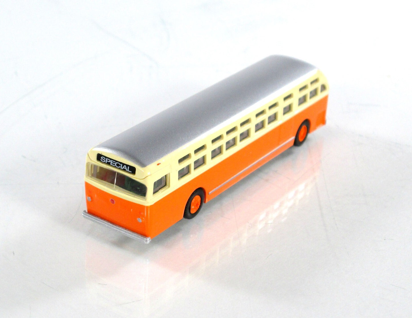 N Scale ***UNION STATION SPECIAL*** Transit Motor Coach - WHEELS of TIME 90081