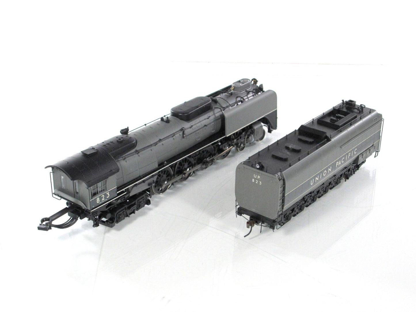 HO Scale **UNION PACIFIC** FEF-2 Northern 4-8-4, UP 823 - Athearn G9237, DCC Rdy
