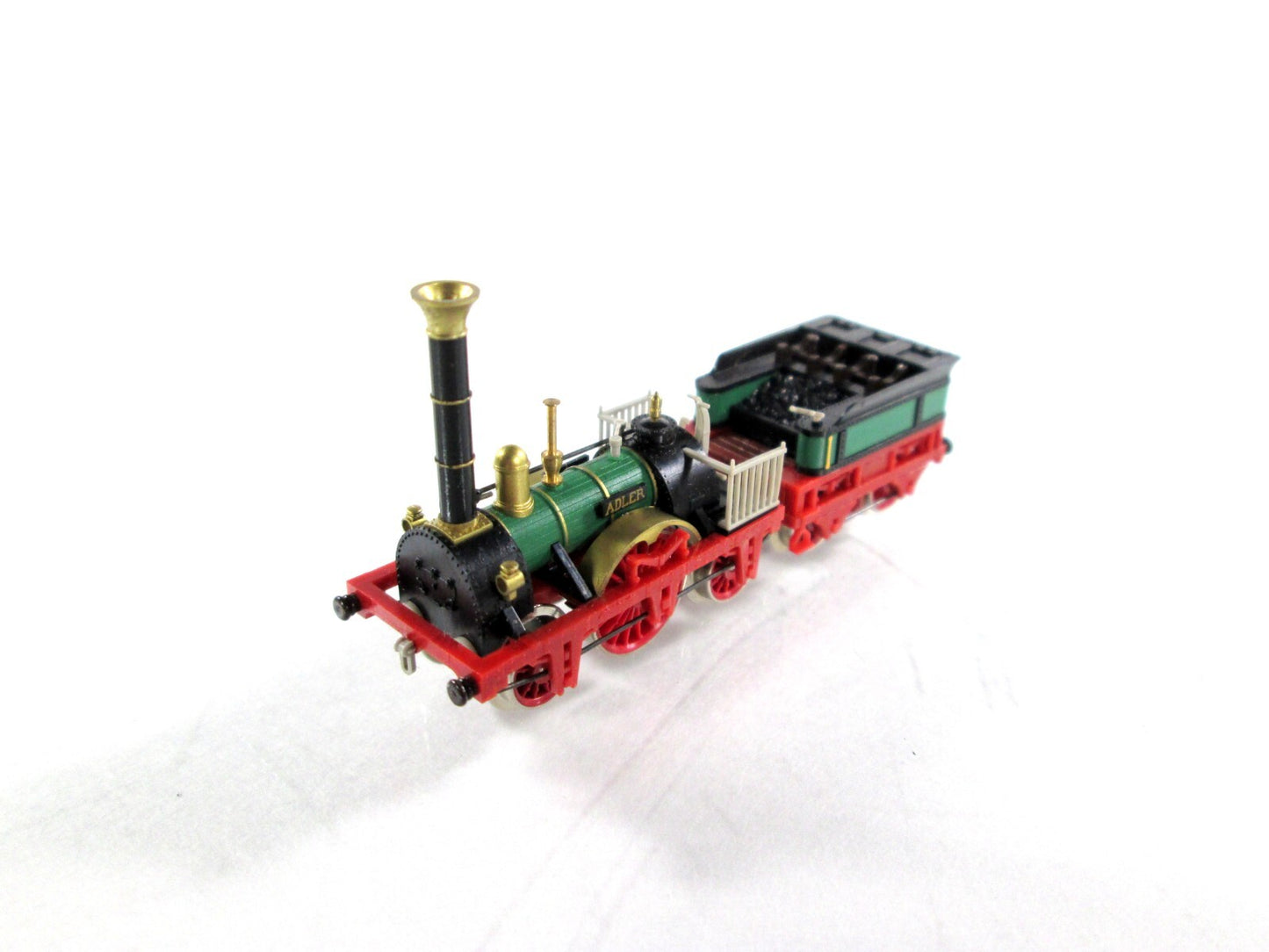 N Scale ***DER ADLER*** Classic 1835 Steam Locomotive & Passenger Set - Minitrix