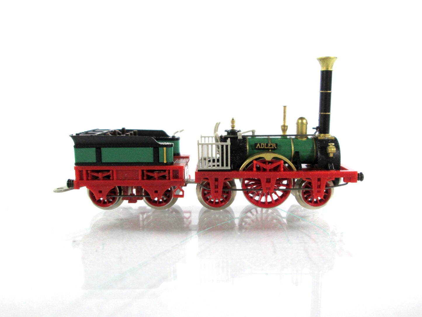 N Scale ***DER ADLER*** Classic 1835 Steam Locomotive & Passenger Set - Minitrix